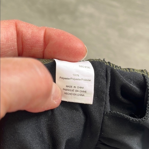 CUPSHE Halter One Piece Swimsuit in Black and Olive Mesh Cut-Out, Size XXL - Picture 9 of 10